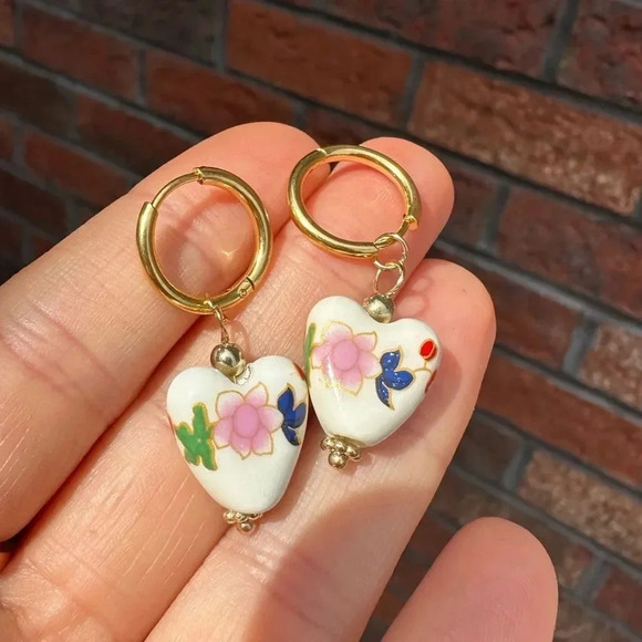 Portofino Porcelain Flower Heart Earrings - Picture 3 of 6